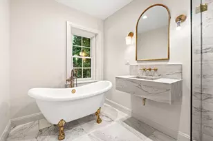 372 Warren St, Brookline, MA 02445 - Photo 29