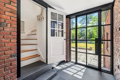 372 Warren St, Brookline, MA 02445 - Photo 37