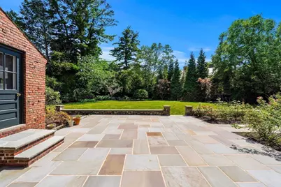 372 Warren St, Brookline, MA 02445 - Photo 39