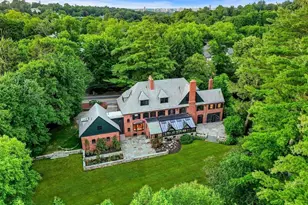 372 Warren St, Brookline, MA 02445 - Photo 41