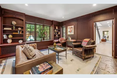372 Warren St, Brookline, MA 02445 - Photo 17