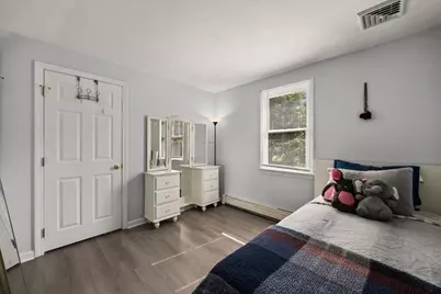 635 Dighton Ave, Taunton, MA 02780 - Photo 11