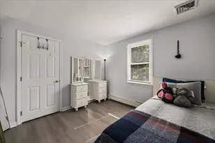 635 Dighton Ave, Taunton, MA 02780 - Photo 11