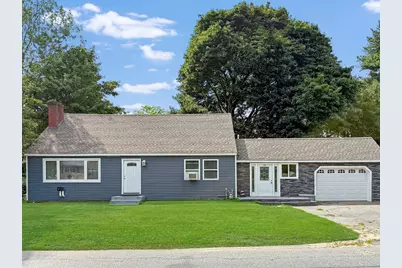 188 Oak St, Methuen, MA 01844 - Photo 1
