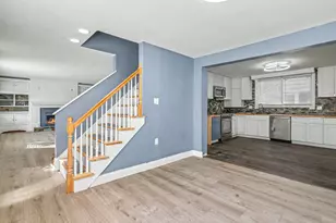 188 Oak St, Methuen, MA 01844 - Photo 9