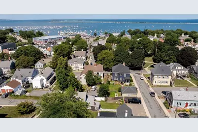 10 Franklin St, Plymouth, MA 02360 - Photo 31