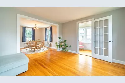 55 Gillette Cir, Springfield, MA 01118 - Photo 5