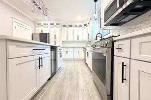 79 Bartlett Ave, Arlington, MA 02476 - Photo 7