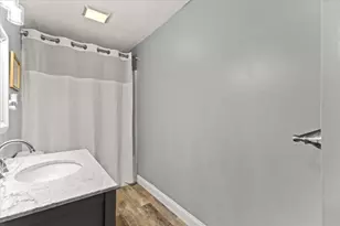 685 Oak St, Brockton, MA 02301 - Photo 15