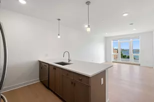 917 Bennington St, Boston, MA 02128 - Photo 5
