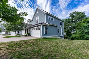 41 Clarks Hill Cir, Framingham, MA 01702 - Photo 5