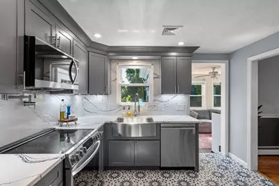 21 Border Rd, Reading, MA 01867 - Photo 7