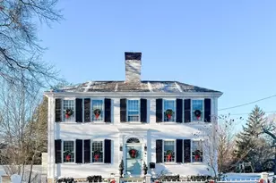 12 Summer St, Kingston, MA 02364 - Photo 3
