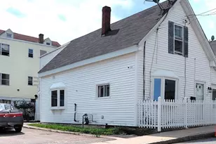 31 Floyd St, Lowell, MA 01852 - Photo 1