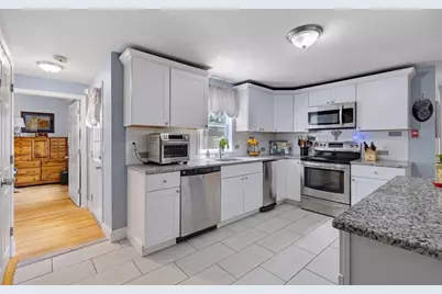 15 Melissa Ave, Mashpee, MA 02649 - Photo 11