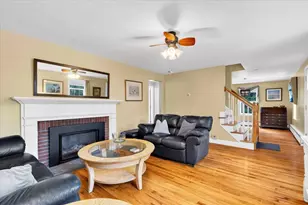 15 Melissa Ave, Mashpee, MA 02649 - Photo 5