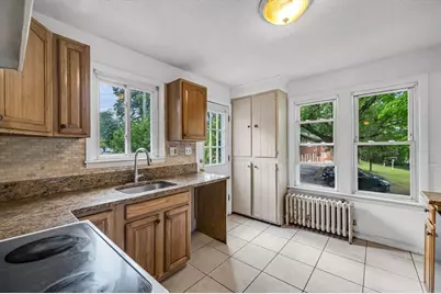 180 Lake Dr, Springfield, MA 01151 - Photo 15