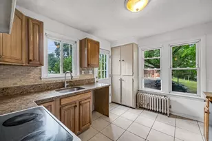 180 Lake Dr, Springfield, MA 01151 - Photo 15