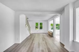 180 Lake Dr, Springfield, MA 01151 - Photo 11