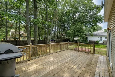 180 Lake Dr, Springfield, MA 01151 - Photo 29