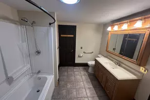 7 W Hill Terrace, Worcester, MA 01609 - Photo 17