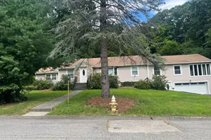 7 W Hill Terrace, Worcester, MA 01609 - Photo 3