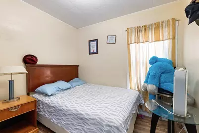 11-13 Center St, Methuen, MA 01844 - Photo 9