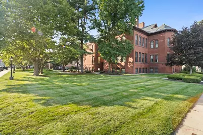325 Plantation Street #113, Worcester, MA 01604 - Photo 5