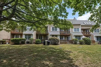 8 Fairway View Ln #8, Norton, MA 02766 - Photo 3
