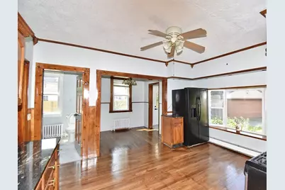 30 Laurel St, Holyoke, MA 01040 - Photo 17