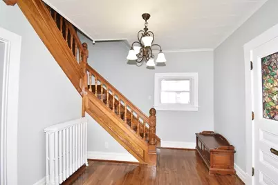 30 Laurel St, Holyoke, MA 01040 - Photo 9