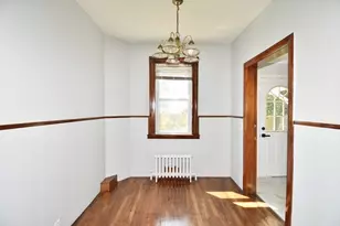 30 Laurel St, Holyoke, MA 01040 - Photo 19