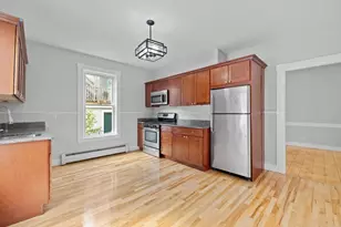 24 Village St, Marblehead, MA 01945 - Photo 3