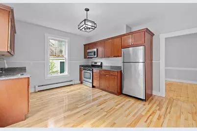 24 Village St #1, Marblehead, MA 01945 - Photo 3