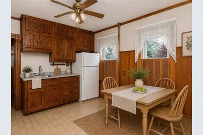 466 East Main Street, Chicopee, MA 01020 - Photo 17