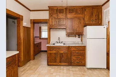 466 East Main Street, Chicopee, MA 01020 - Photo 13