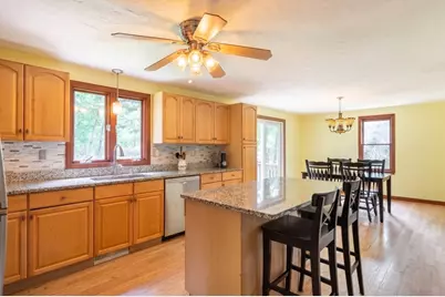 15 Thatcher Sq, Brockton, MA 02302 - Photo 7