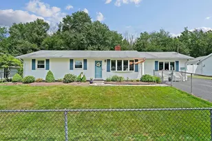 35 Arnold St, Holbrook, MA 02343 - Photo 3