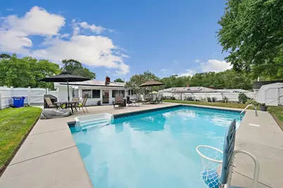 35 Arnold St, Holbrook, MA 02343 - Photo 21