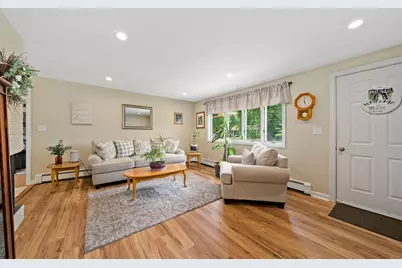 35 Arnold St, Holbrook, MA 02343 - Photo 9