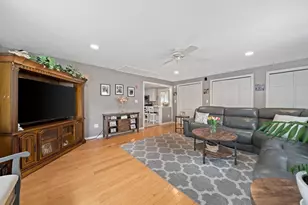 35 Arnold St, Holbrook, MA 02343 - Photo 5
