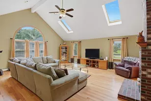 19 Jencks Rd, Milford, MA 01757 - Photo 11