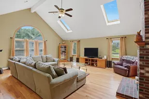 19 Jencks Rd, Milford, MA 01757 - Photo 11