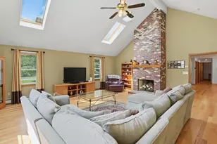 19 Jencks Rd, Milford, MA 01757 - Photo 9