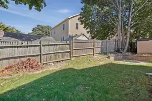 112 Stoughton St, Quincy, MA 02169 - Photo 37