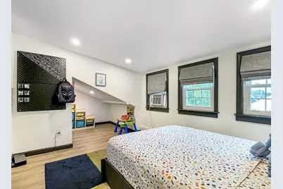8 Greenhalge St, Medford, MA 02155 - Photo 21