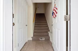 1975 Middlesex St, Lowell, MA 01851 - Photo 5