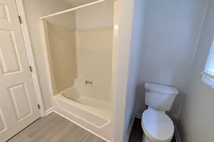34 Eastern Ave, Webster, MA 01570 - Photo 5