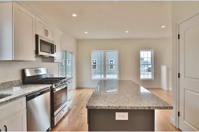20B Crownshield #20B, Uxbridge, MA 01569 - Photo 9