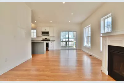 20B Crownshield #20B, Uxbridge, MA 01569 - Photo 3